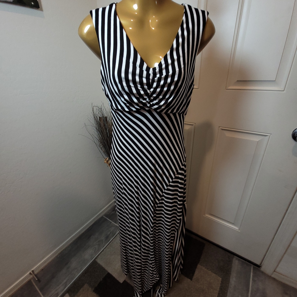 Chico's Black and White Striped Maxi Dress Sz 0